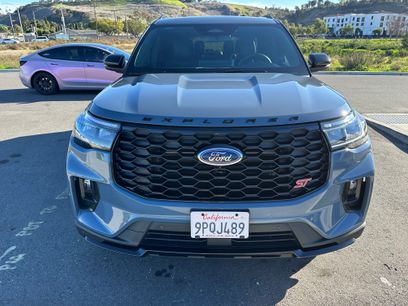 Used 2025 Ford Explorer ST
