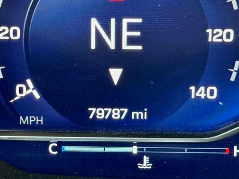 Used 2023 Chevrolet Tahoe LT image 18