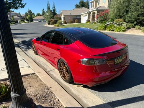 Used 2017 Tesla Model S 75 RWD image 8
