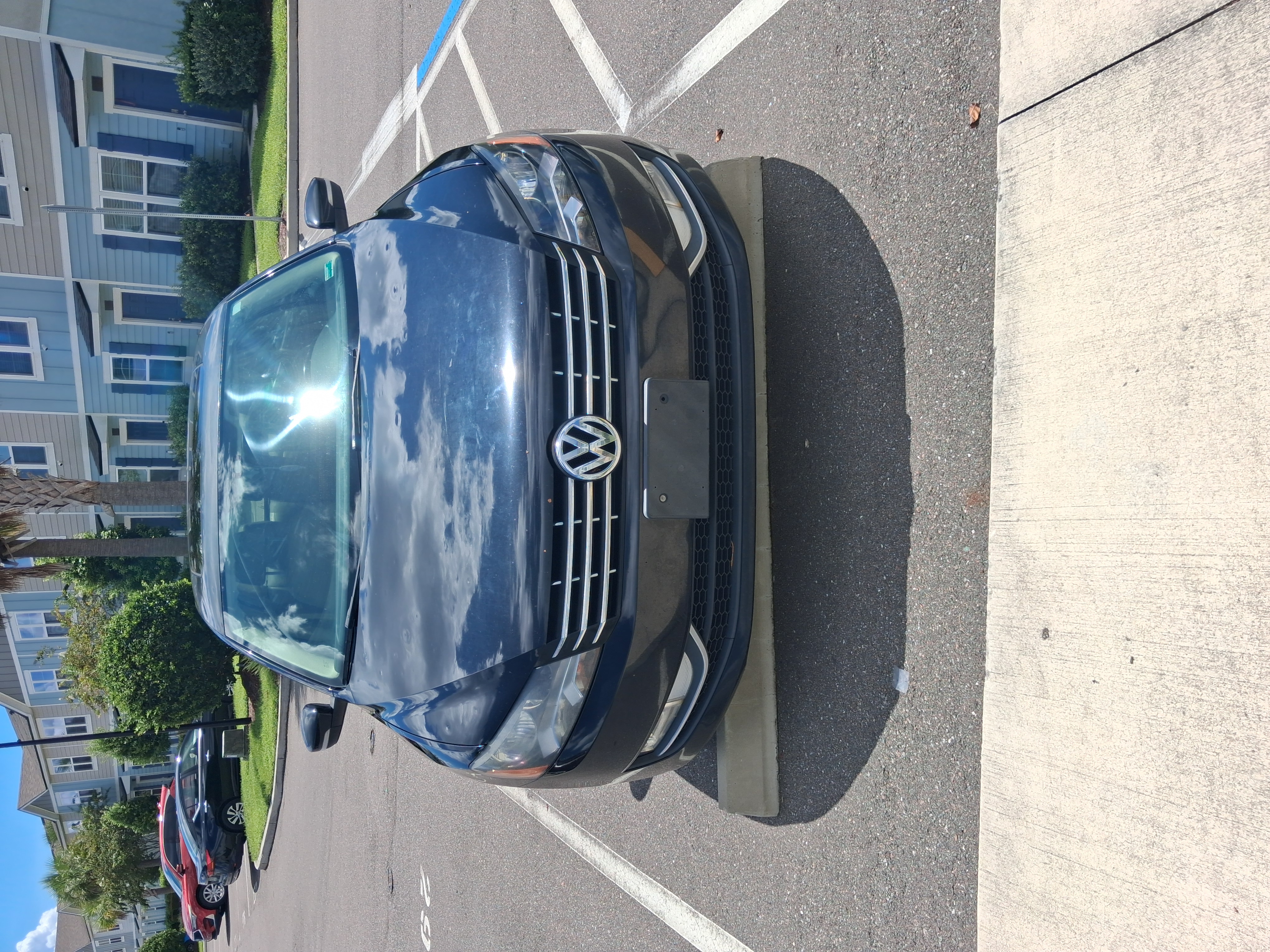 Used 2014 Volkswagen Passat TDI SE FWD image 1