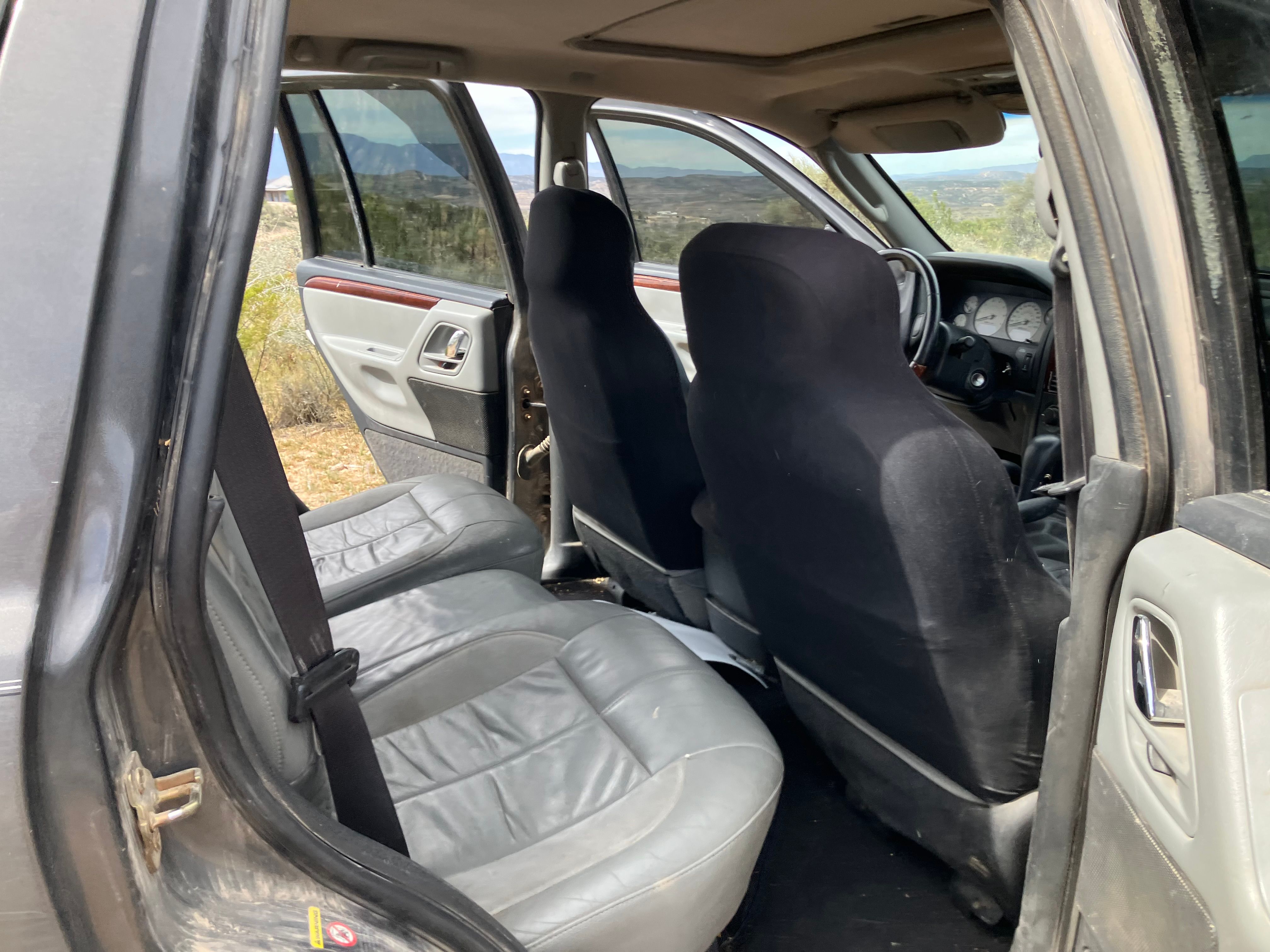 Used 2003 Jeep Grand Cherokee Overland AWD/4WD image 5