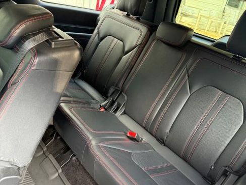 Used 2022 Ford Expedition Max Limited image 15