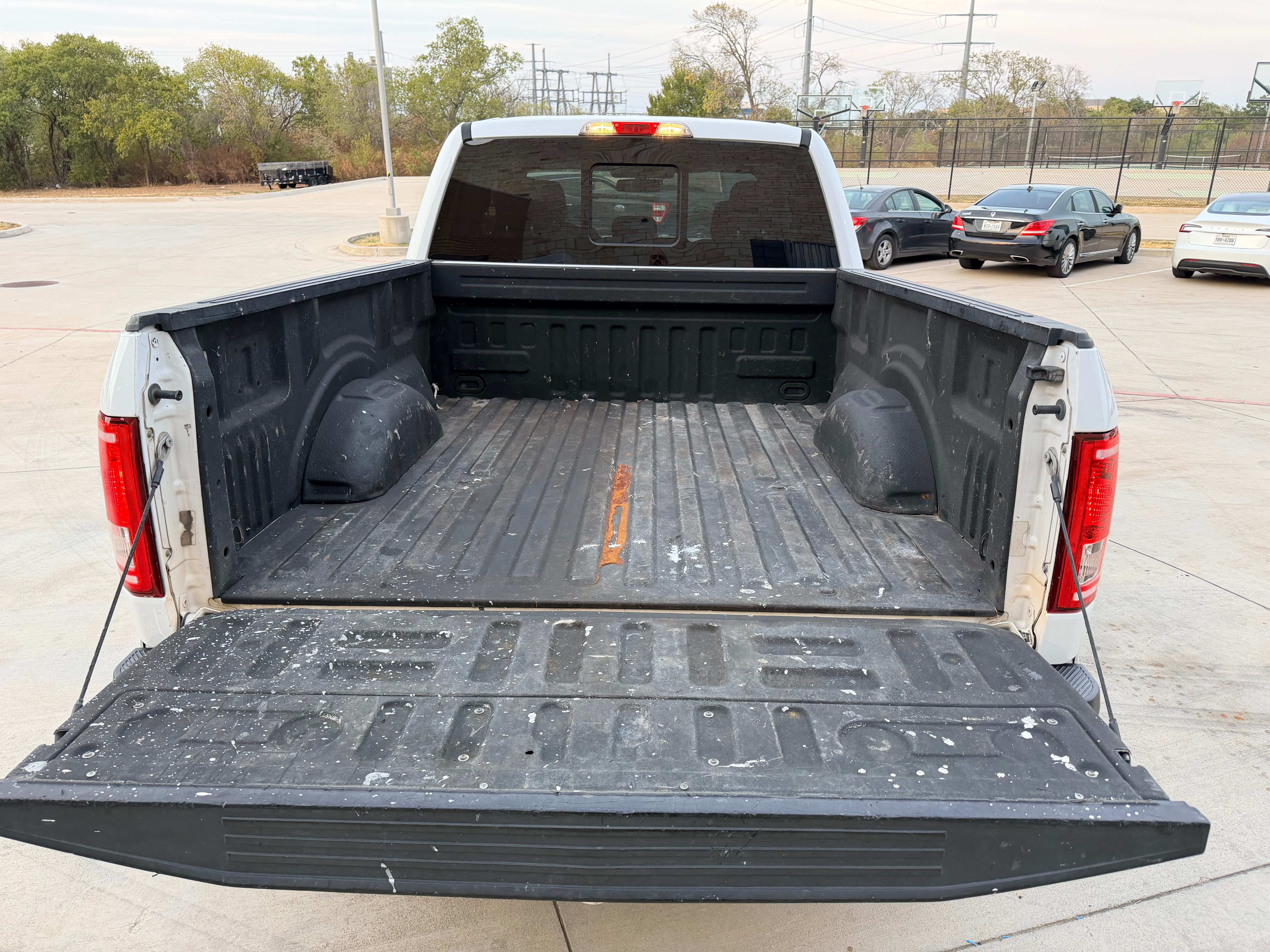Used 2015 Ford F150 XLT w/ Equipment Group 302A Luxury RWD image 15