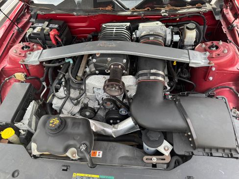 Used 2010 Ford Mustang GT image 15