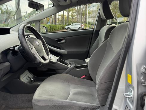 Used 2010 Toyota Prius Three image 18