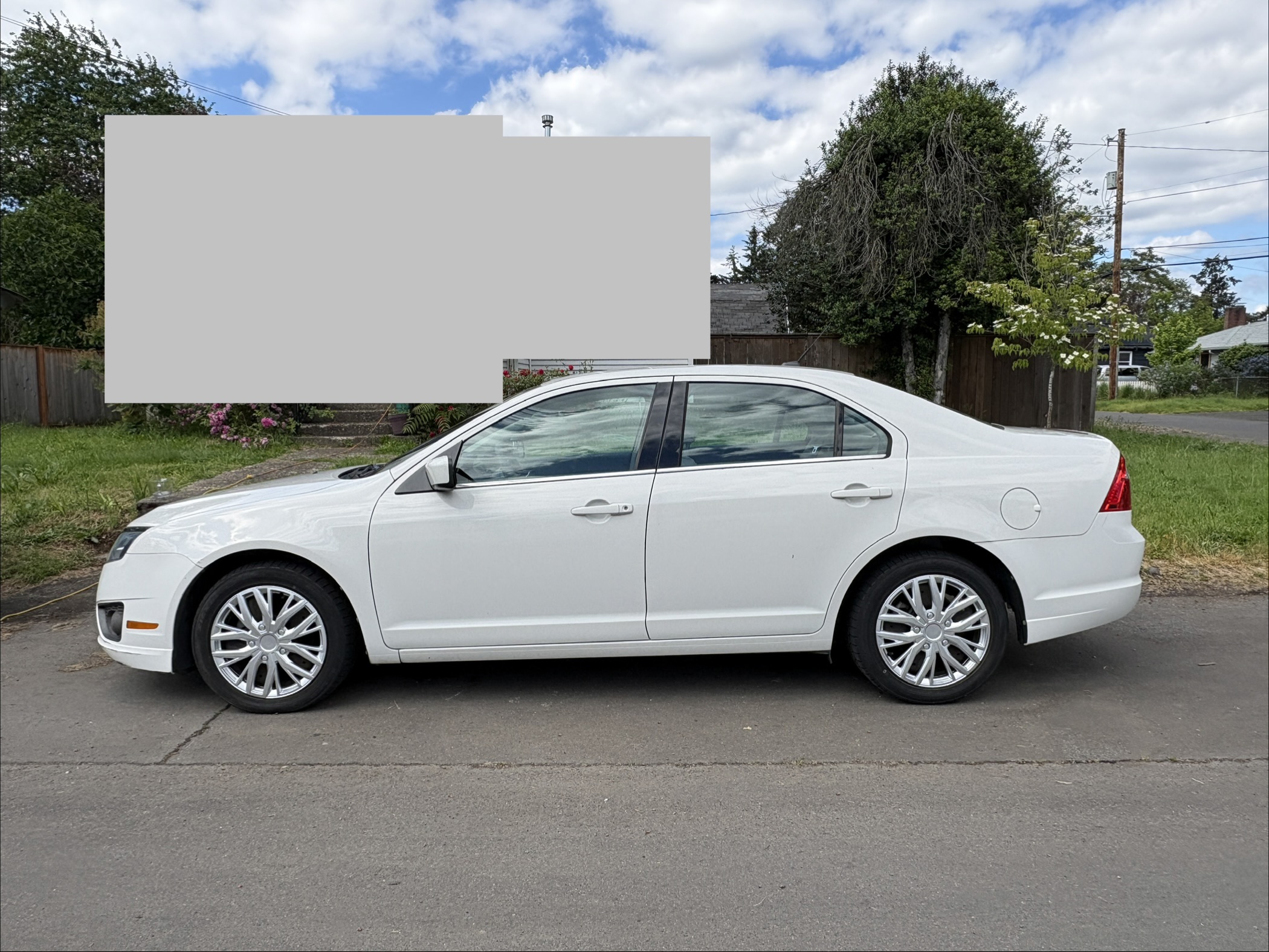 Used 2011 Ford Fusion SE w/ 201A Rapid Spec Order Code FWD image 2
