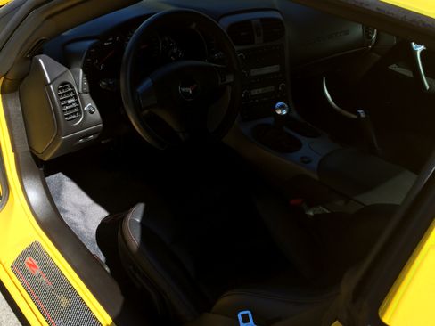 Used 2007 Chevrolet Corvette Z06 w/ Preferred Equipment Group image 11