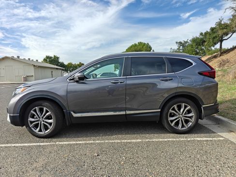 Used 2022 Honda CR-V Touring image 2