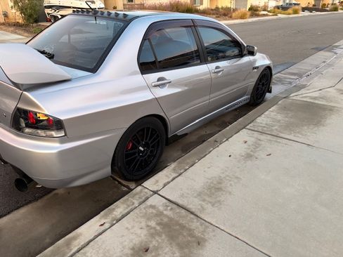 Used 2006 Mitsubishi Lancer Evolution IX image 11