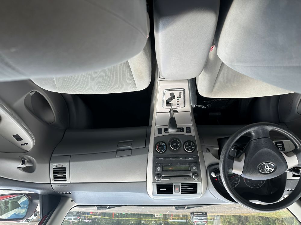 Used 2011 Toyota Corolla LE FWD image 12