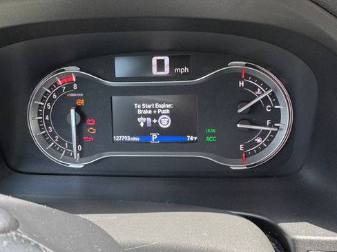 Used 2018 Honda Pilot Touring image 16