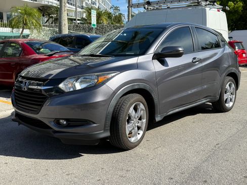 Used 2017 Honda HR-V EX image 5