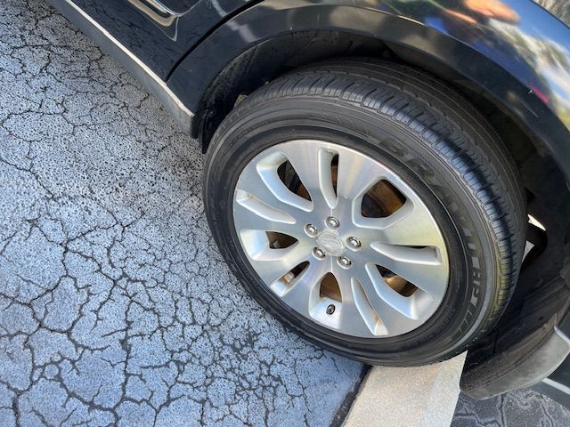 Used 2008 Subaru Outback 2.5i Limited L.L. Bean AWD/4WD image 11