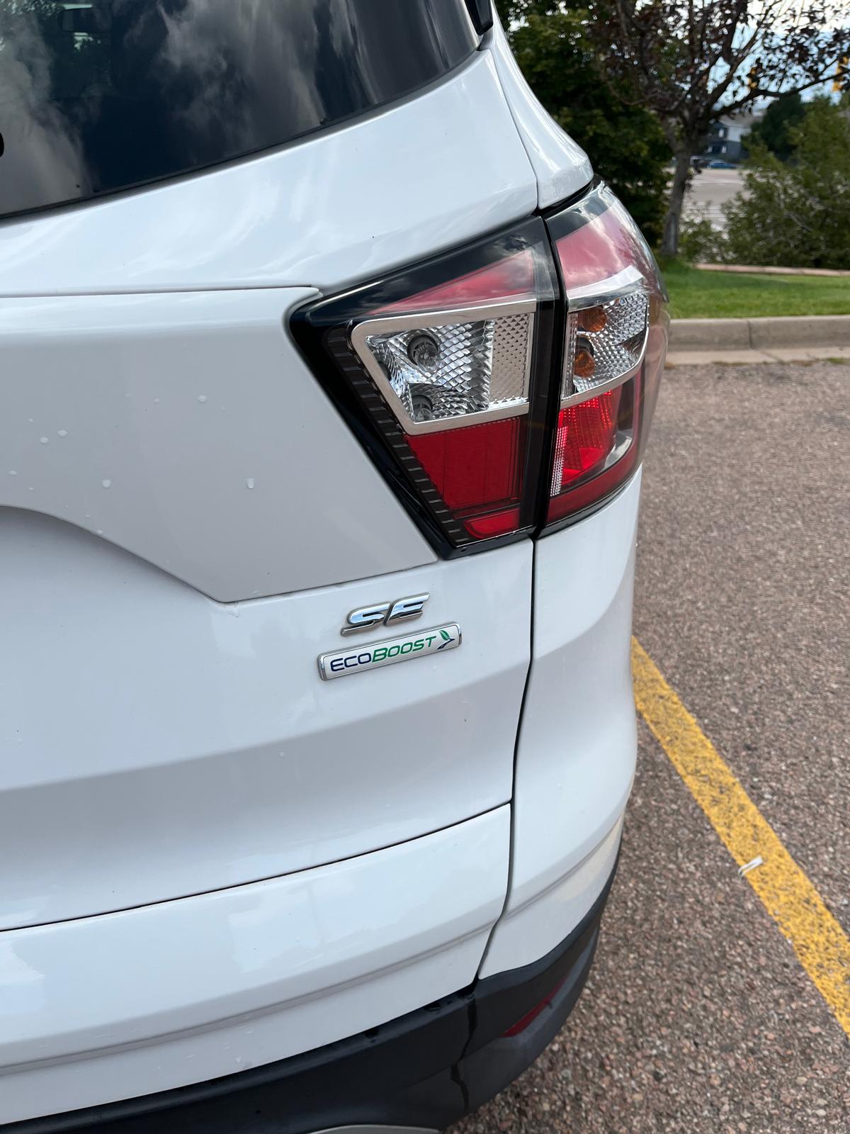 Used 2018 Ford Escape SE FWD image 5