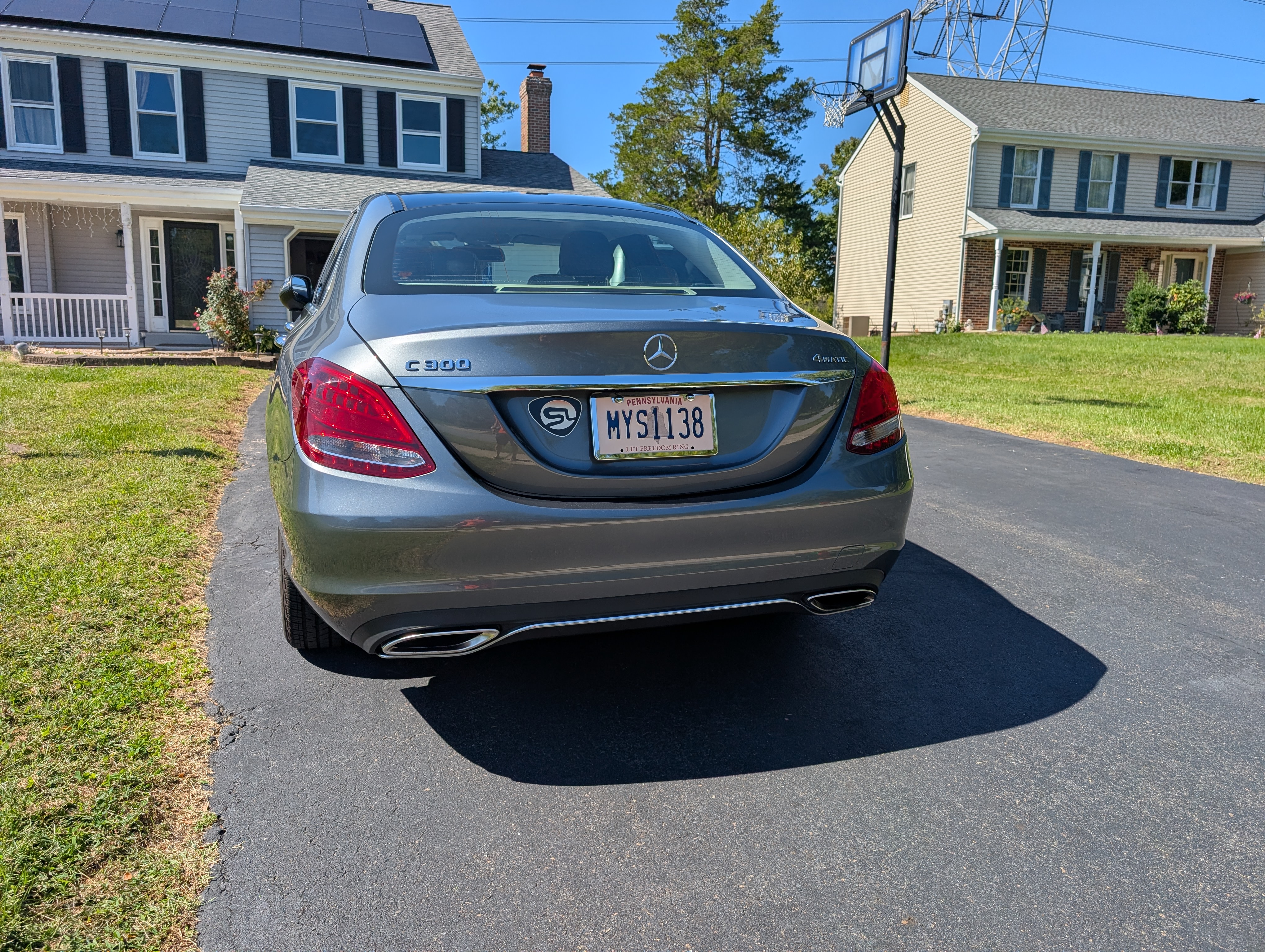Used 2017 Mercedes-Benz C 300 4MATIC Sedan image 2