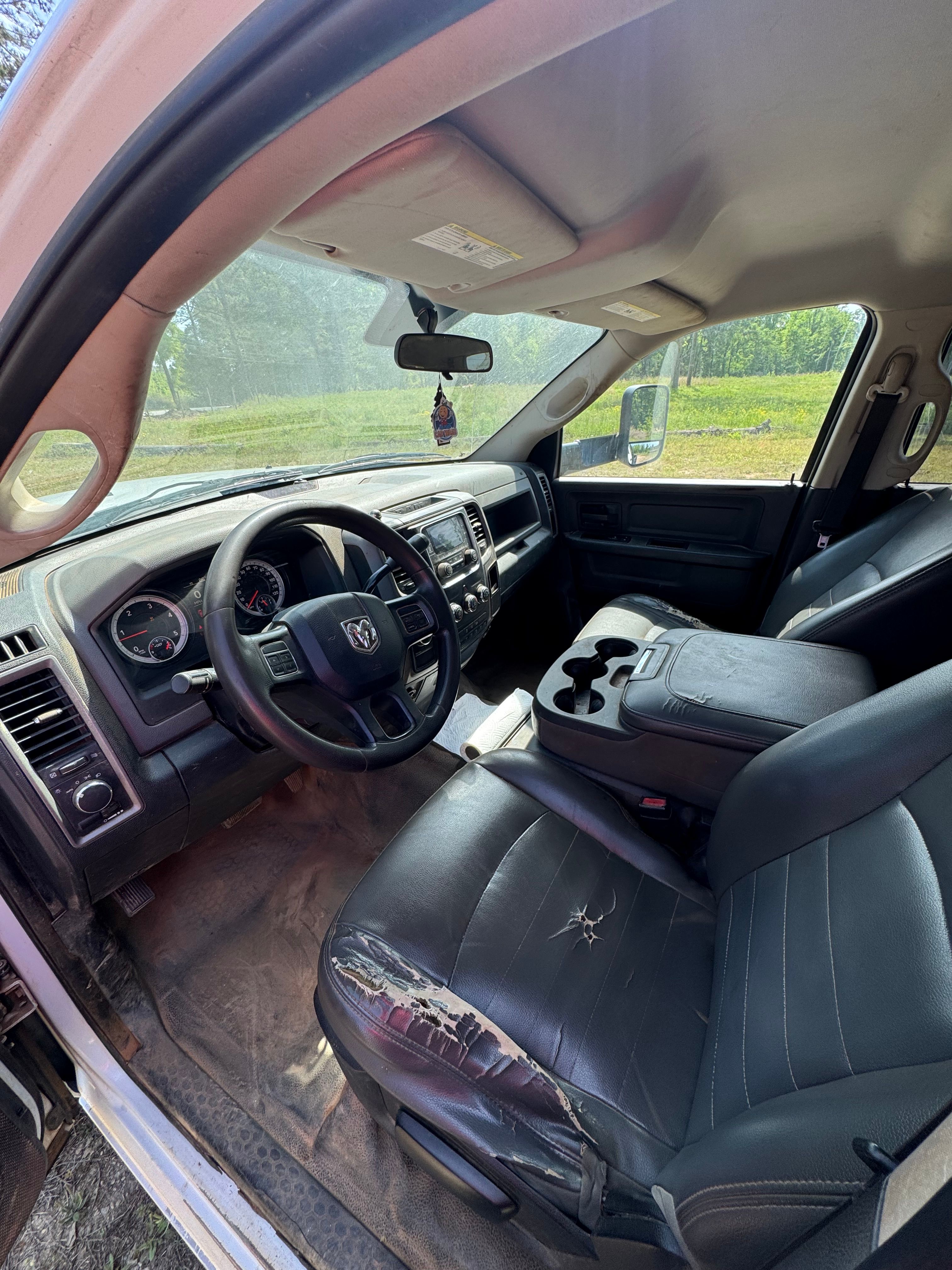Used 2015 RAM 3500 Tradesman w/ Chrome Appearance Group AWD/4WD image 10