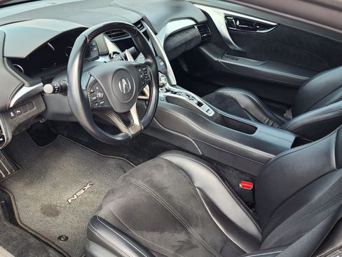 Used 2017 Acura NSX image 4