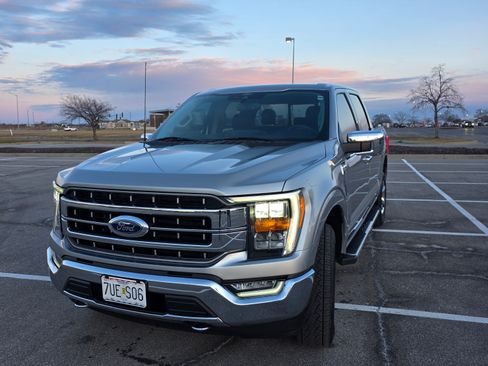 Used 2022 Ford F150 Lariat w/ Max Trailer Tow Package image 2