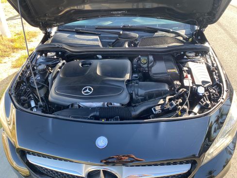 Used 2015 Mercedes-Benz CLA 250 image 13