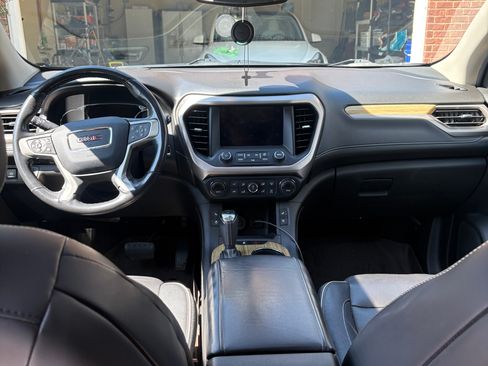 Used 2019 GMC Acadia Denali w/ Technology Package image 9