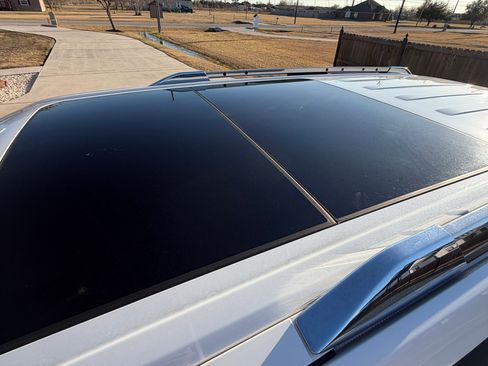 Used 2023 Lincoln Navigator Reserve image 9