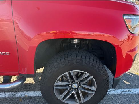 Used 2019 Chevrolet Colorado W/T w/ Custom Special Edition image 8