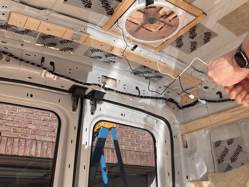 Used 2018 Ford Transit 150 130 Medium Roof image 20