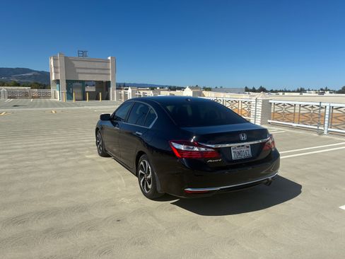 Used 2016 Honda Accord EX-L image 9