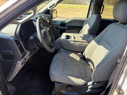 Used 2018 Ford F150 XLT image 8