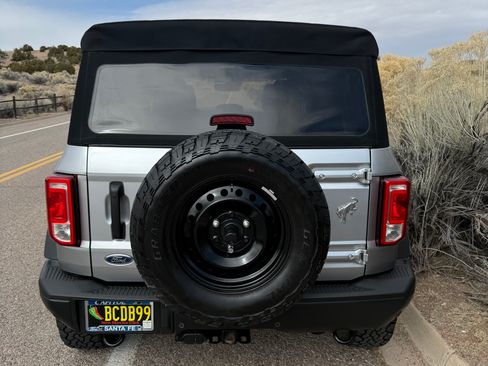 Used 2021 Ford Bronco Black Diamond image 8