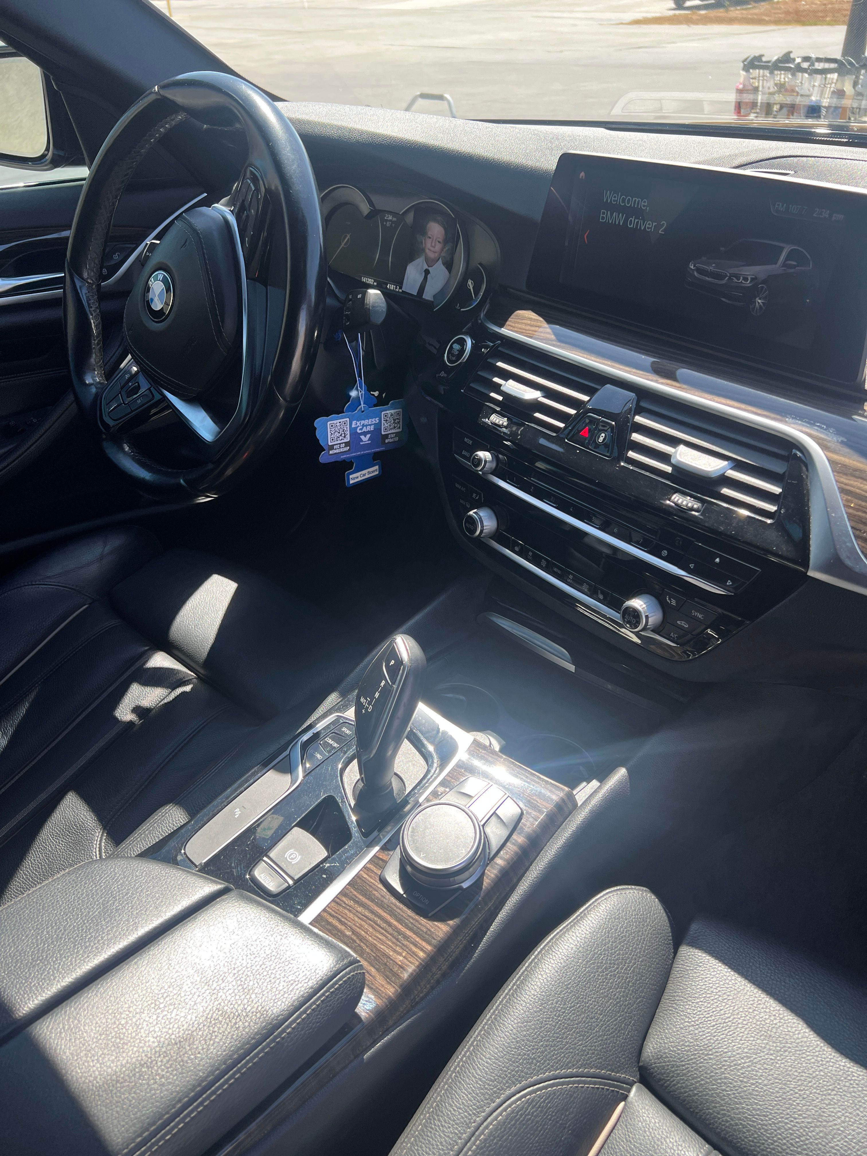Used 2019 BMW 530i w/ Convenience Package RWD image 9