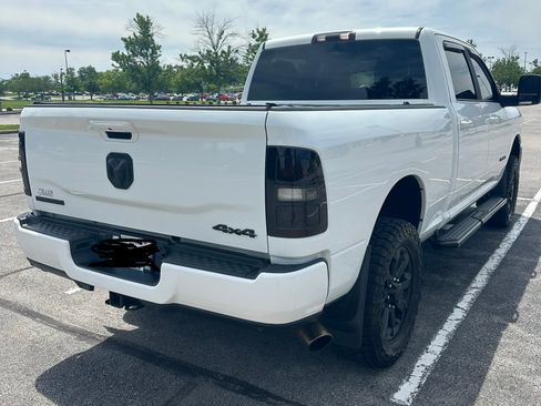 Used 2023 RAM 2500 Big Horn w/ Night Edition AWD/4WD image 4