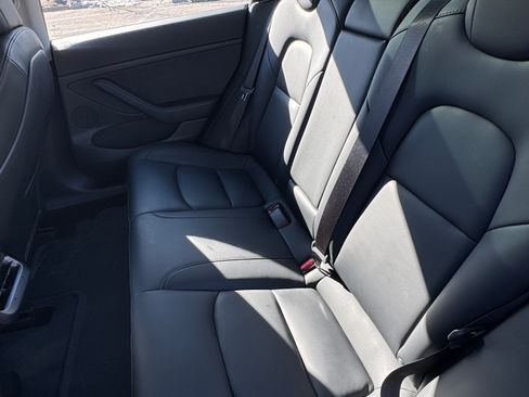 Used 2023 Tesla Model 3 Standard Range image 8