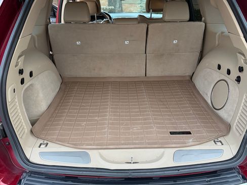 Used 2014 Jeep Grand Cherokee Overland image 15