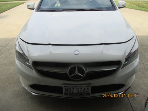 Used 2018 Mercedes-Benz CLA 250 4MATIC image 5