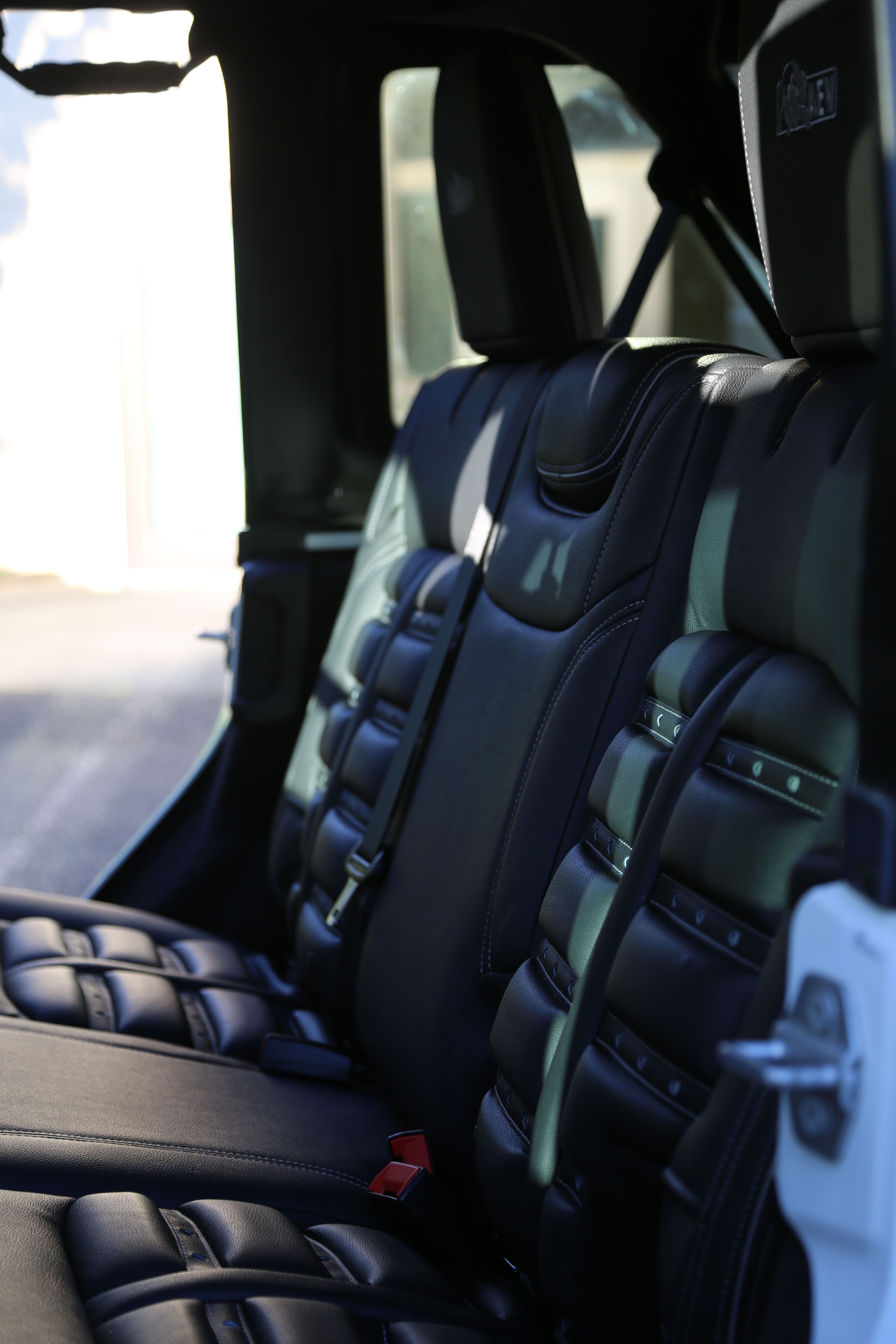 Used 2021 Jeep Wrangler Unlimited Rubicon AWD/4WD image 11