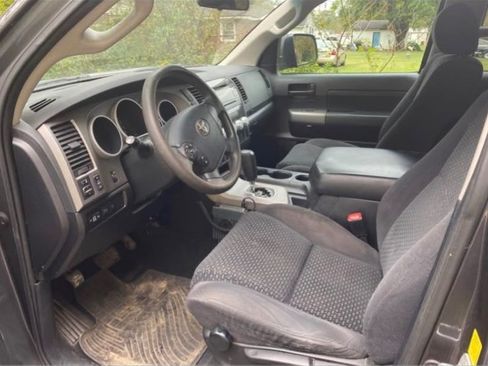 Used 2011 Toyota Tundra 4x4 Double Cab image 9