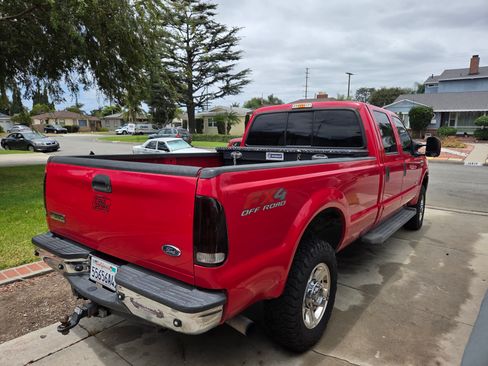 Used 2006 Ford F350 Lariat AWD/4WD image 4