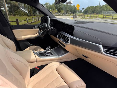 Used 2021 BMW X5 sDrive40i w/ M Sport Package RWD image 17