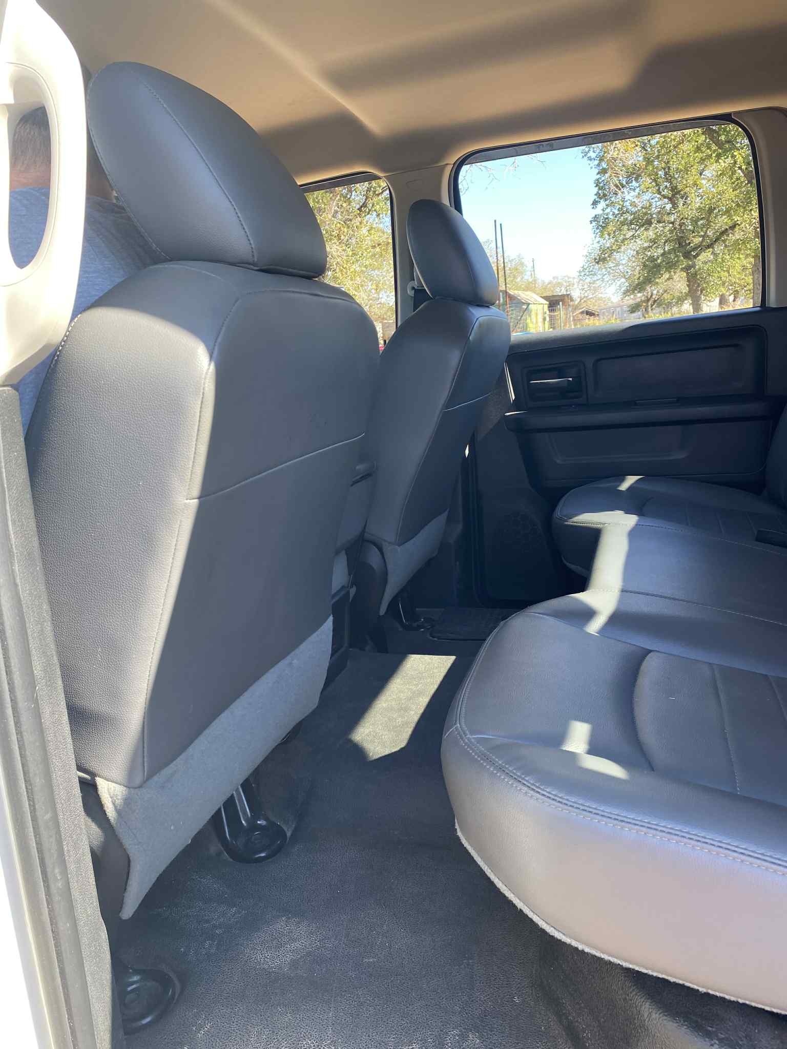 Used 2015 RAM 3500 Tradesman RWD image 5