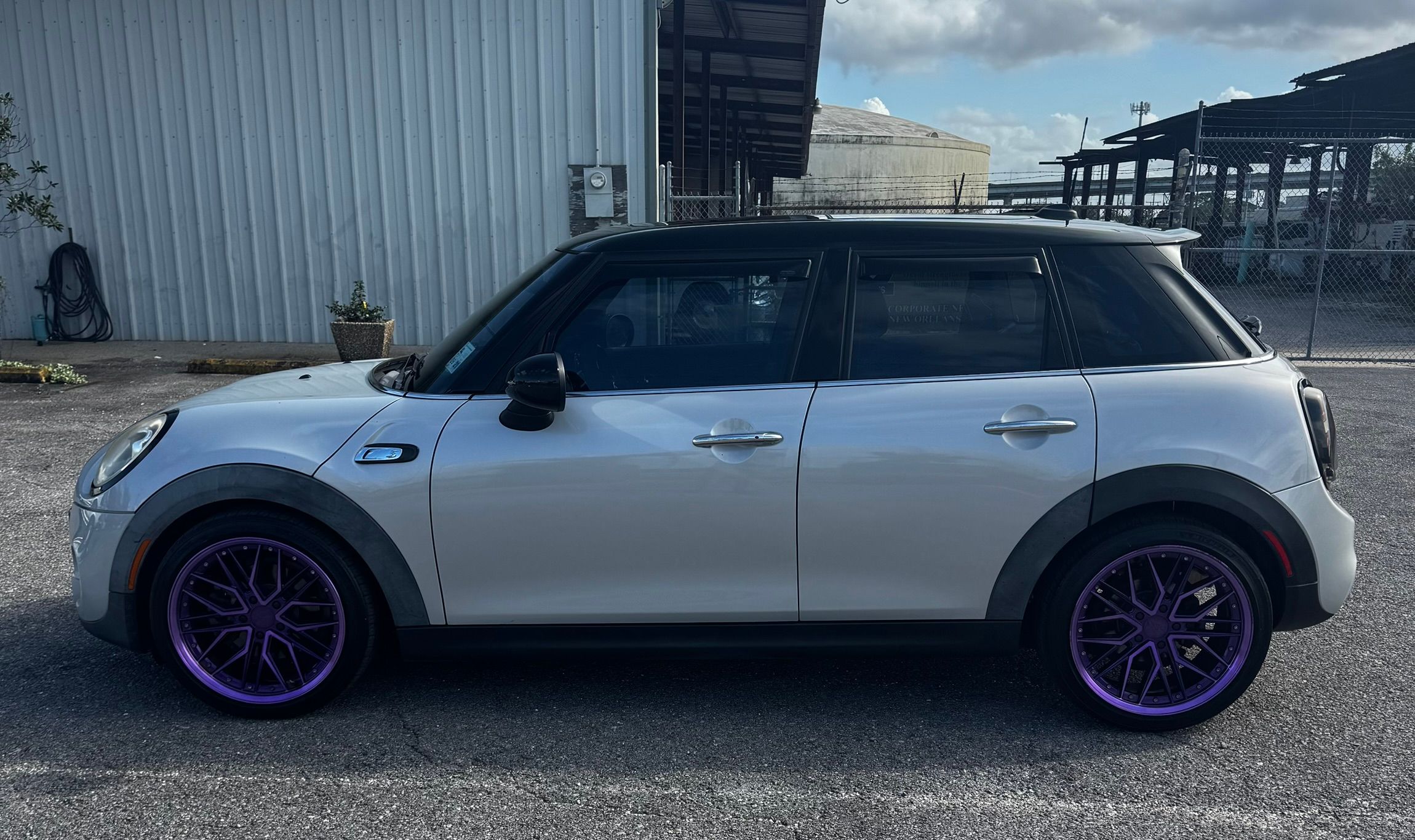 Used 2016 MINI Cooper S FWD image 1