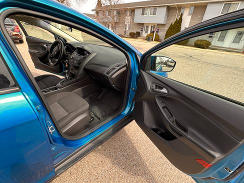 Used 2015 Ford Focus SE image 13