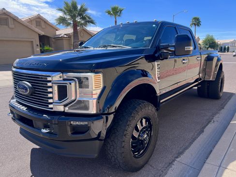 Used 2022 Ford F450 Limited w/ FX4 Off-Road Package image 6