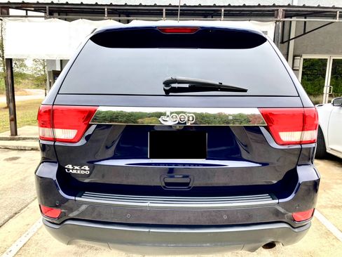 Used 2013 Jeep Grand Cherokee Laredo image 4