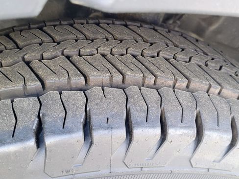 Used 2021 Ford Transit 250 Medium Roof w/ Load Area Protection Package image 6