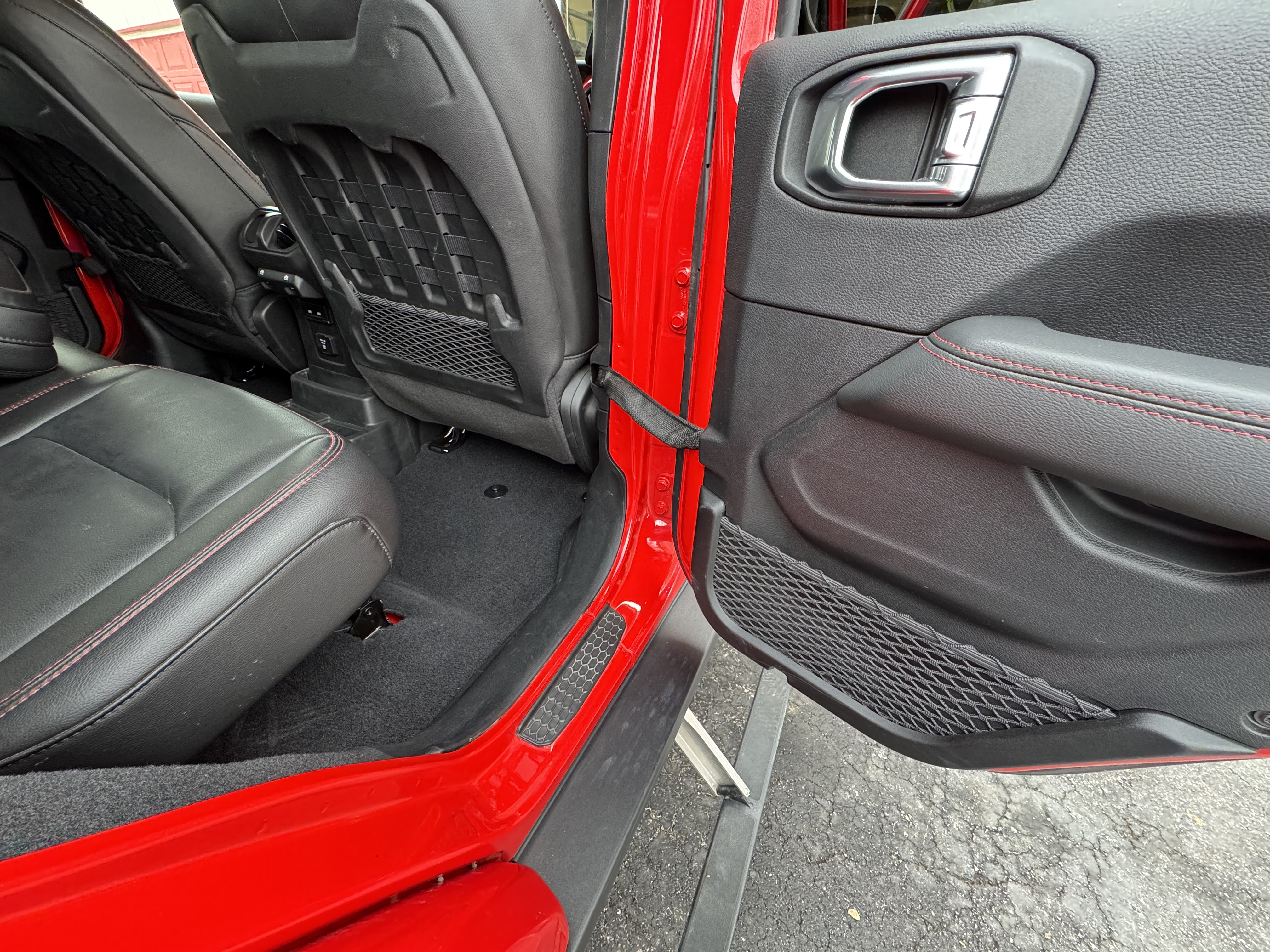 Used 2021 Jeep Wrangler Unlimited Rubicon AWD/4WD image 13
