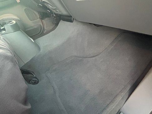 Used 2002 Ford Excursion XLT image 27