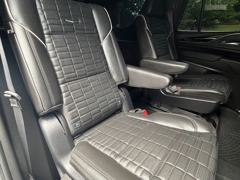 Used 2024 Cadillac Escalade Sport Platinum AWD/4WD image 12