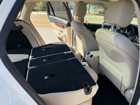 Used 2018 Mercedes-Benz GLC 300 image 13