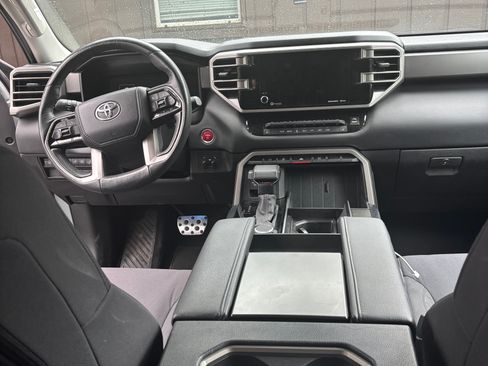 Used 2024 Toyota Sequoia SR5 w/ TRD Off-Road Package AWD/4WD image 14